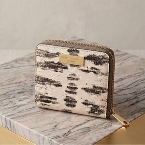 Henri Bendel Carlyle Lizard Embossed Bifold Wallet Rare
